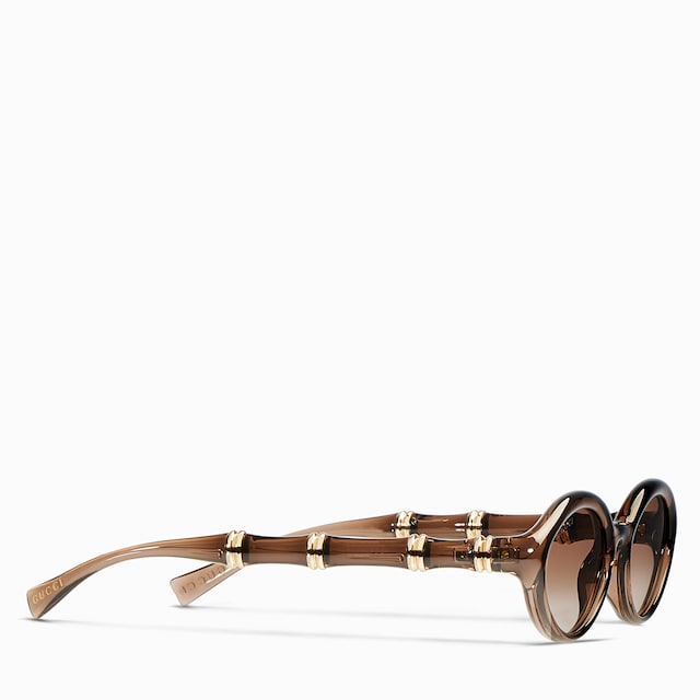 Gafas de sol con montura ovalada