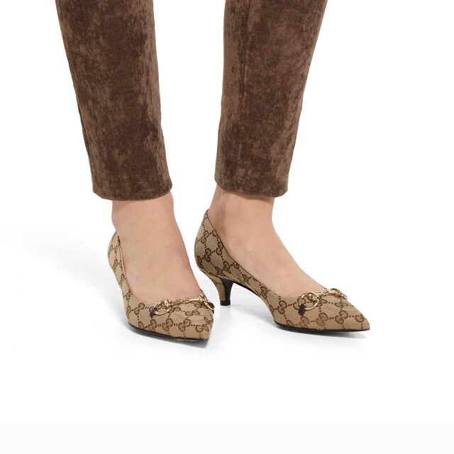 Women's pump with Horsebit - image 2