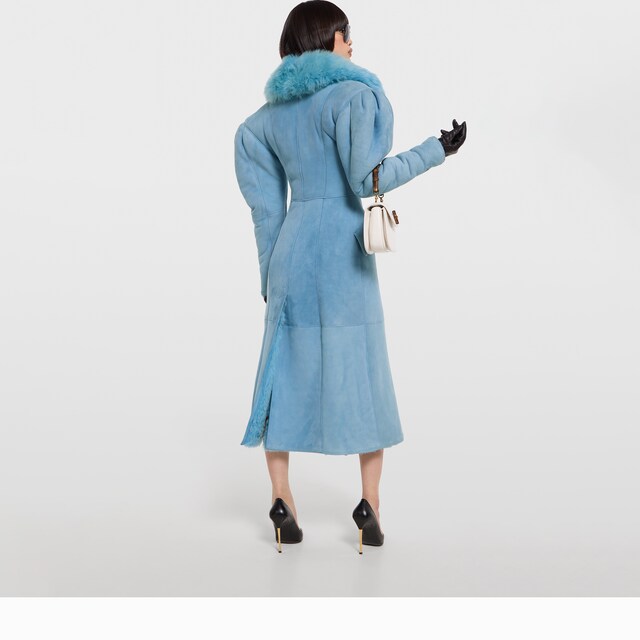 Soft long shearling coat - image 4
