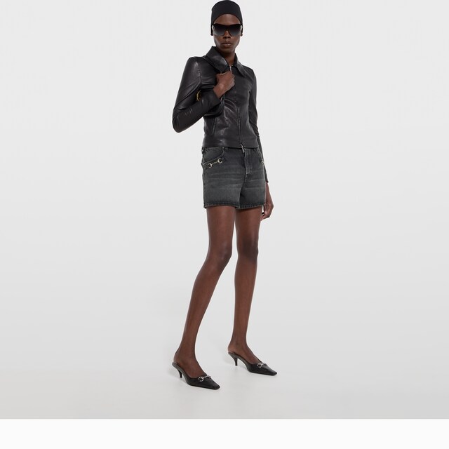 Cotton denim shorts with Horsebit - image 3