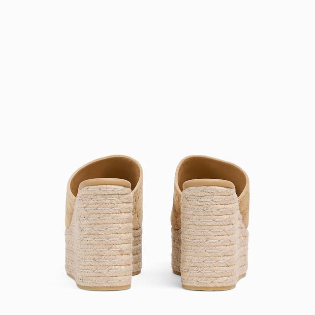 إسبادريل بنعل أمامي عالٍ للنساء مع حلية Horsebit