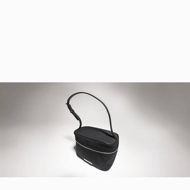 Gucci Tag mini bag - image 4