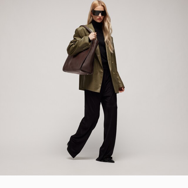 Light silk jersey sportswear pants - image 2