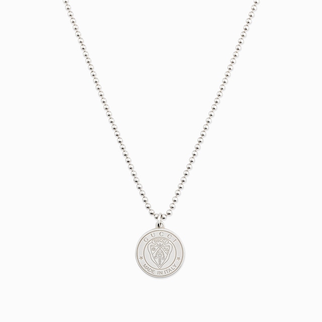 Collier à pendentif avec le blason Gucci