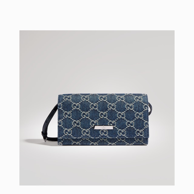 Small pouch with strap and Gucci plaque - image 5