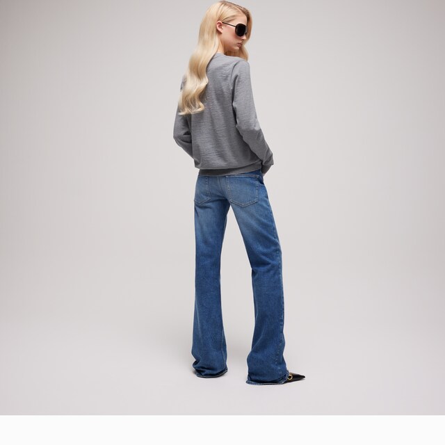 Fine wool cardigan with embroidery - image 4