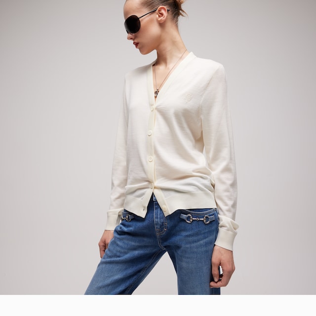 Fine wool cardigan with embroidery - image 3