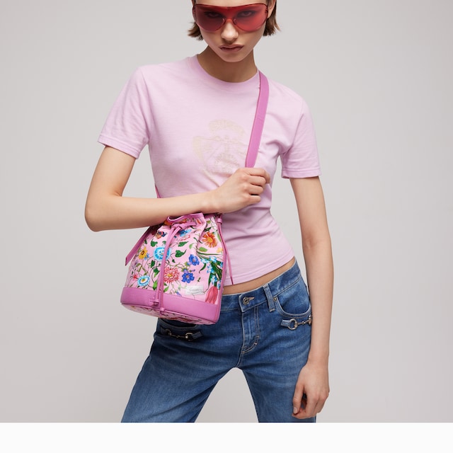 Gucci Venice small bucket bag