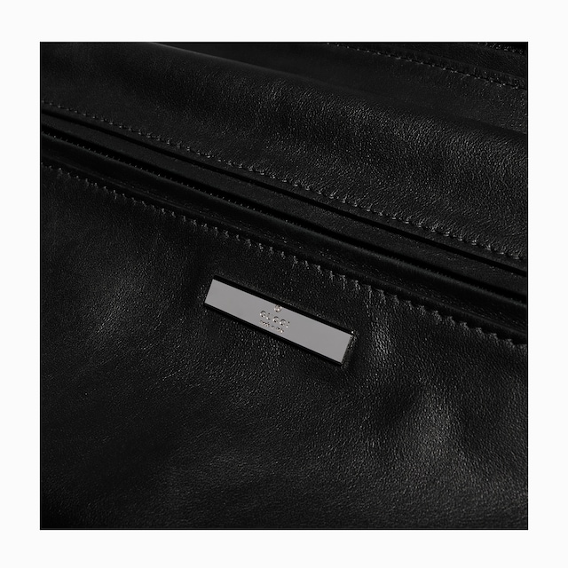Gucci Tag medium crossbody bag - image 4