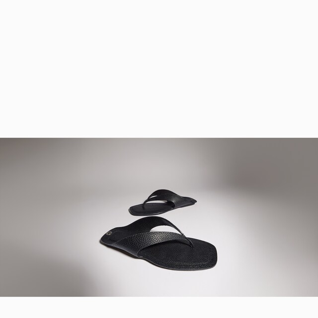 Men's thong sandal with Interlocking G - image 3