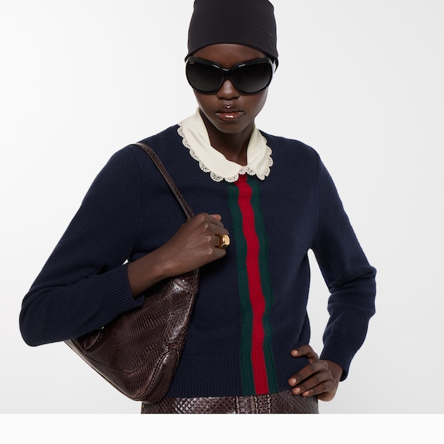 Fine knit wool sweater with Web