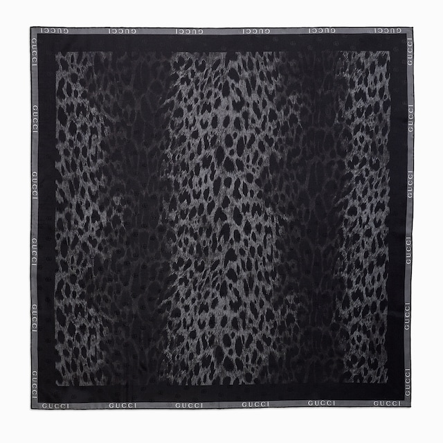 Carré in twill di seta stampata