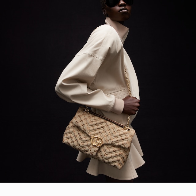 GG Marmont medium shoulder bag
