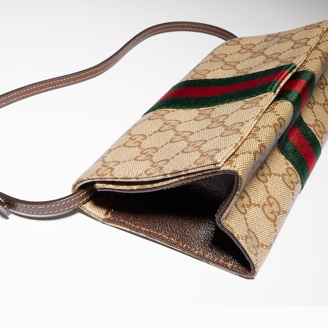 Small pouch with strap and Web