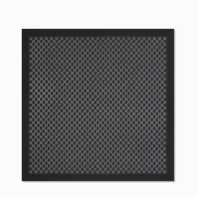 Laminated printed silk twill carré