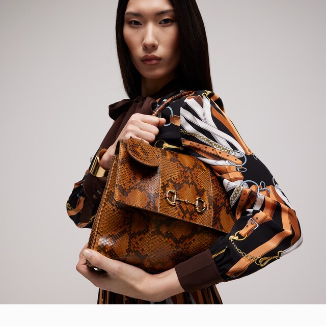 Paparazzo medium top handle bag
