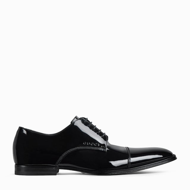 Men's lace-up shoe with embossed logo