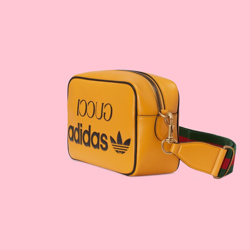 adidas x Gucci オンライン限定 スモール ショルダーバッグイエロー 