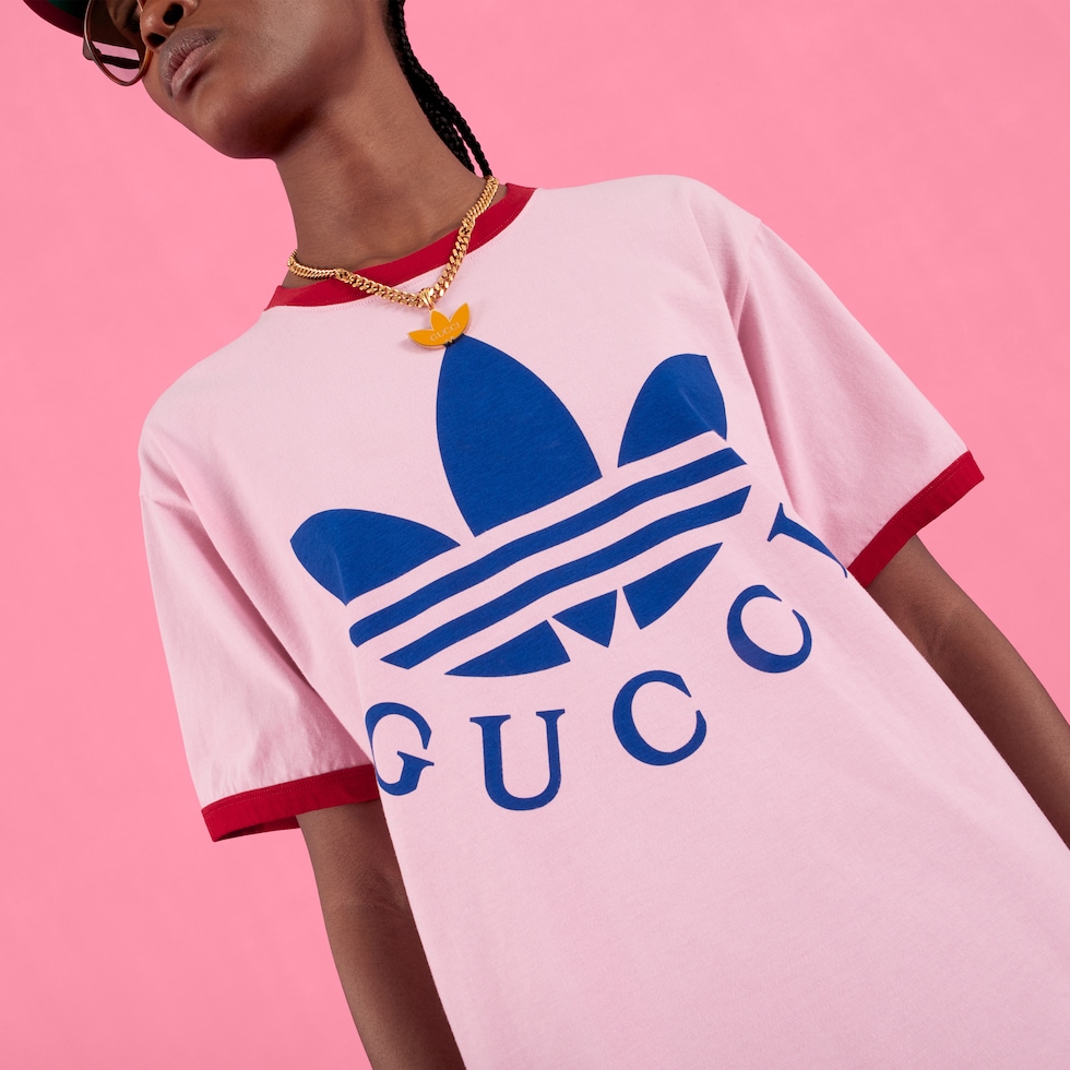 Tshirt en jersey de coton adidas x Gucci en rose GUCCI® BE
