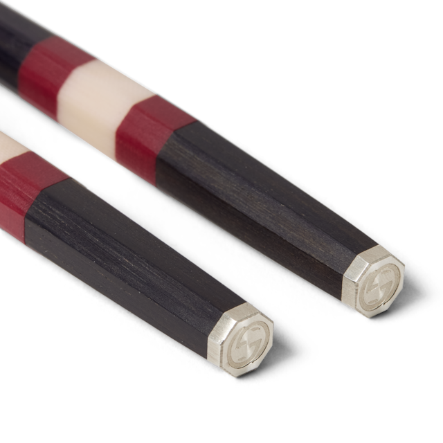 Wooden chopsticks with Web detail