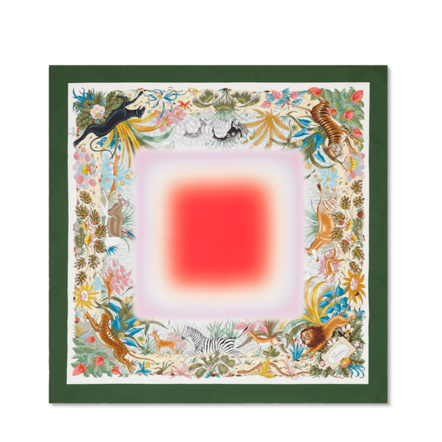 GUCCI/グッチ】 花柄 未使用品 スカーフ シルク100％ 白×マルチ