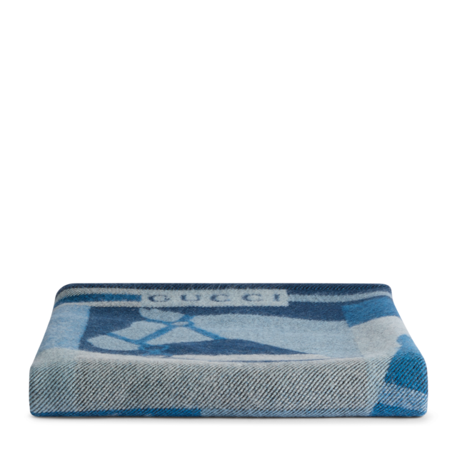 Wool and cashmere jacquard blanket