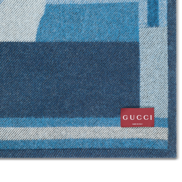 Wool and cashmere jacquard blanket