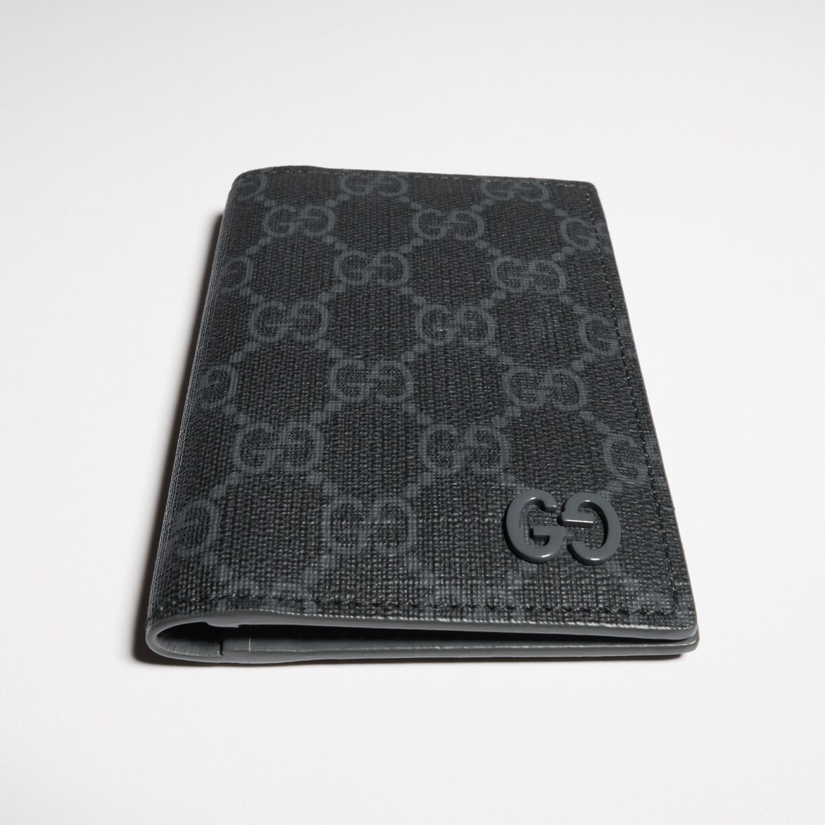 Gucci Grey Interior GG Long Card Case | Thumbnail 3