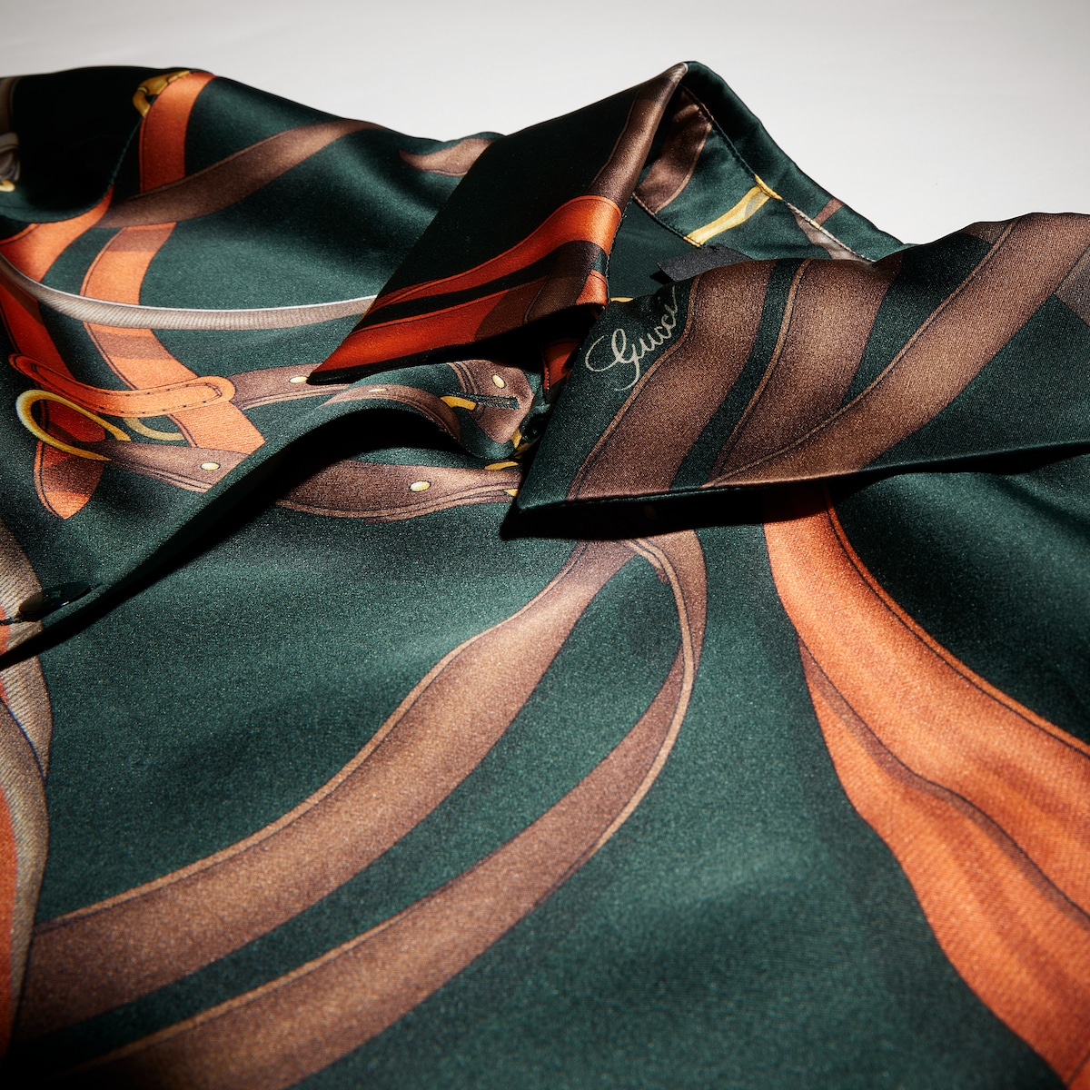 Gucci Printed Silk Satin Shirt | Thumbnail 3