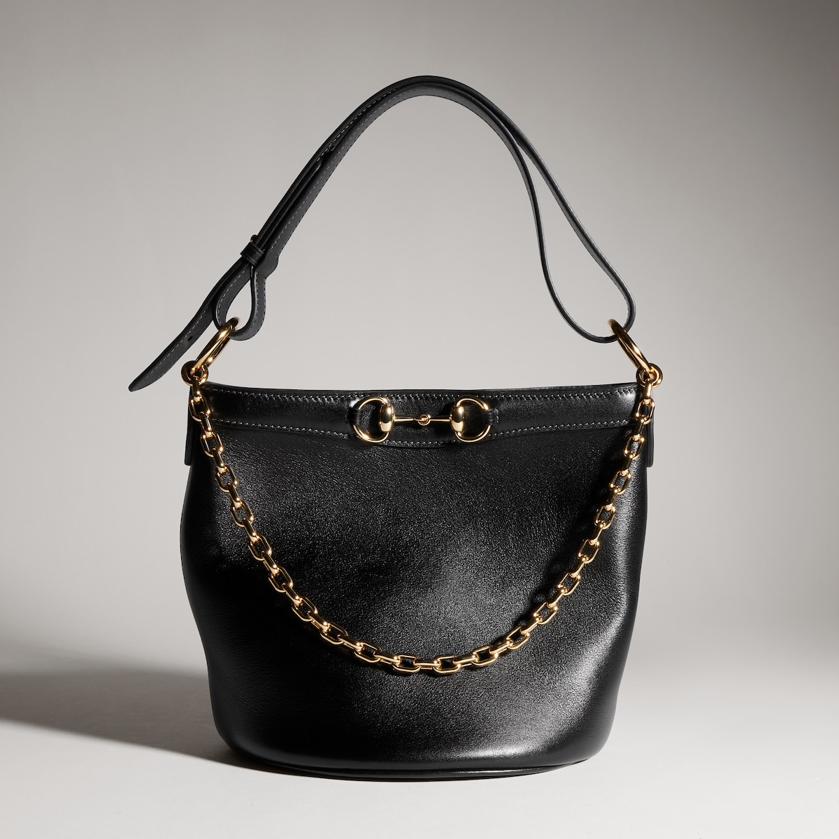 Gucci Starlet Mini Bucket Bag | Thumbnail 2 Gucci Starlet Mini Bucket Bag | Thumbnail 2