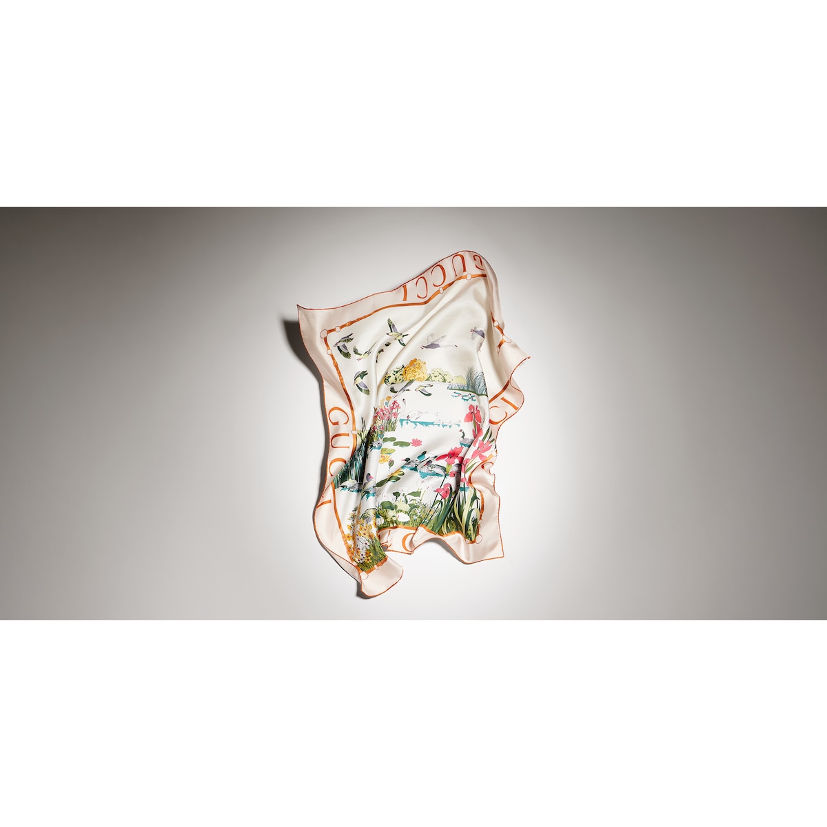 Gucci Printed Silk Twill Carré | Thumbnail 3 Gucci Printed Silk Twill Carré | Thumbnail 3
