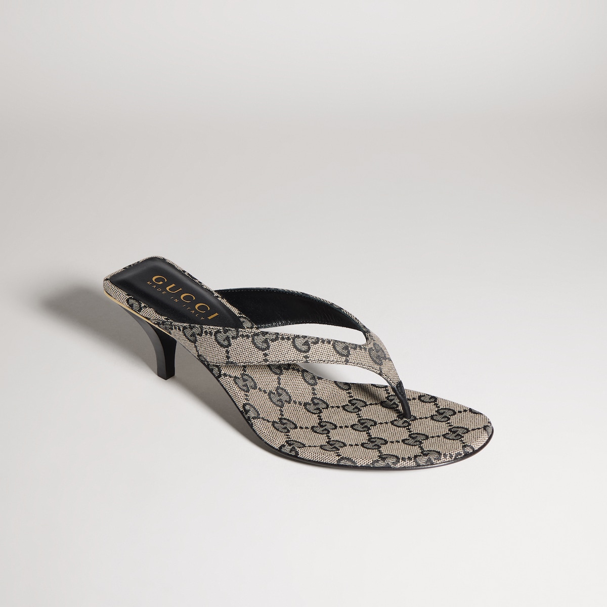 Gucci Vittoria Thong Sandal | Thumbnail 2