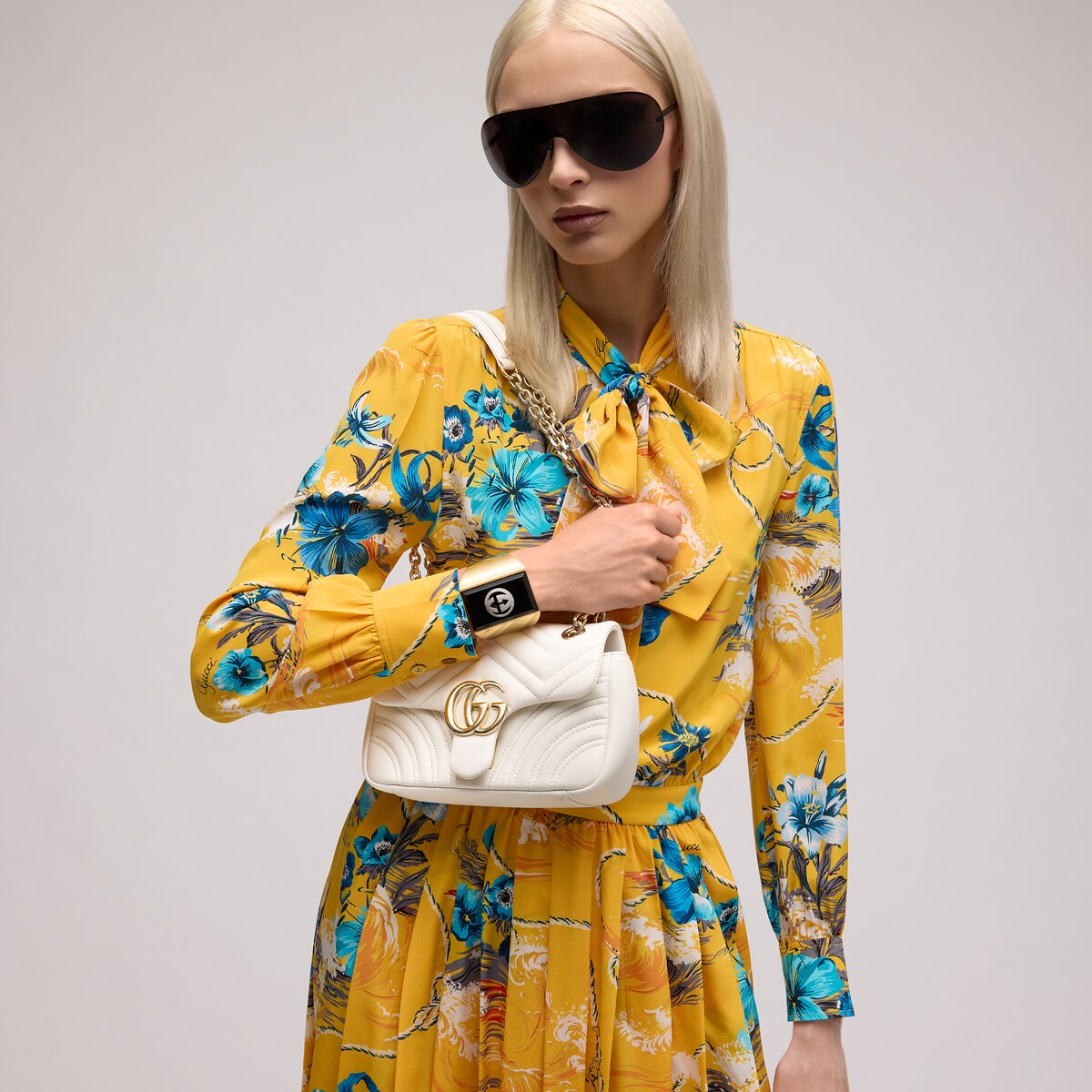 Gucci GG Marmont Small Shoulder Bag | Thumbnail 2