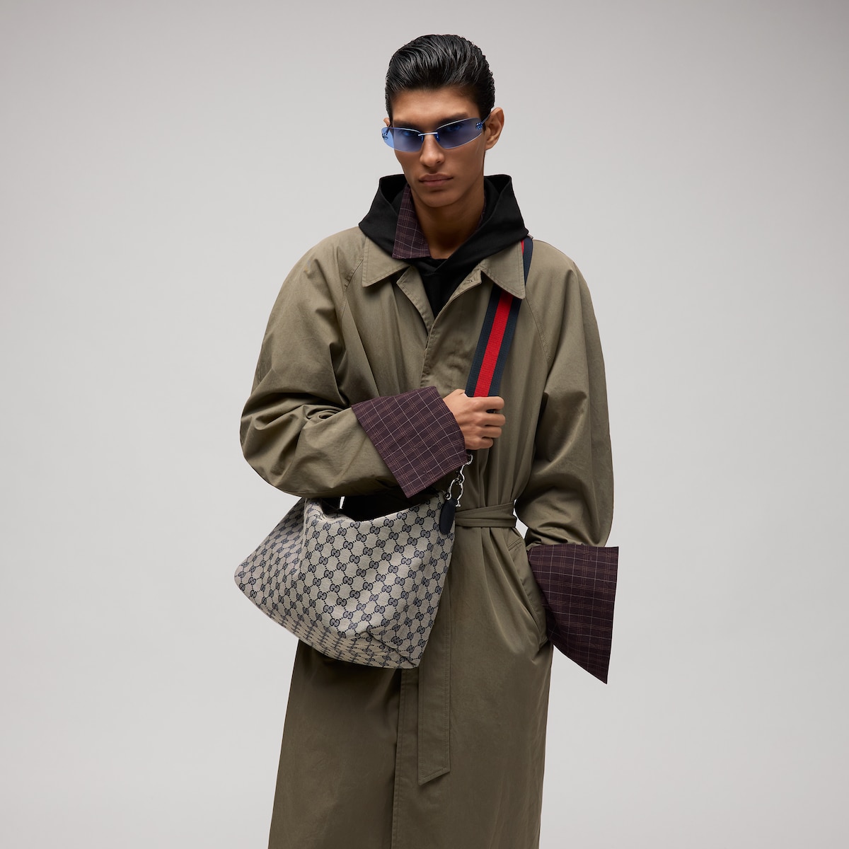 Gucci Brera Medium Crossbody Bag | Thumbnail 2