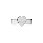 Ring mit Herz-Anhänger und Gucci Markenzeichen