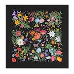 أسود ومتعدد الألوان