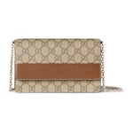 جلد باللون البني