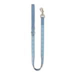 tissu bleu clair