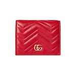 leuchtend rotes Leder