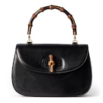 cuir noir traité à la main