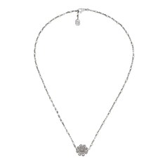 Flower necklace with diamonds and pearls