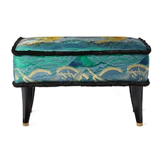 Hocker mit Tiger-Jacquard 