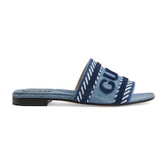 Sandalias tipo chancla con inscripción Gucci para mujer