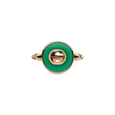 خاتم Gucci Interlocking عيار 18 قيراطاً