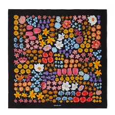 Pañuelo de seda con estampado