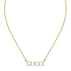 Collier avec inscription « GUCCI »