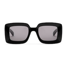 Lentes de sol con marco cuadrado