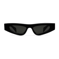 Sonnenbrille in Katzenaugenform