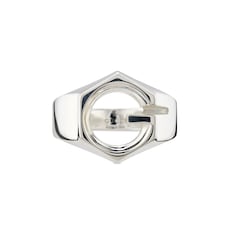 Wide ring with geometric G