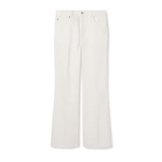 Pantalón de mezclilla acampanados y cortos